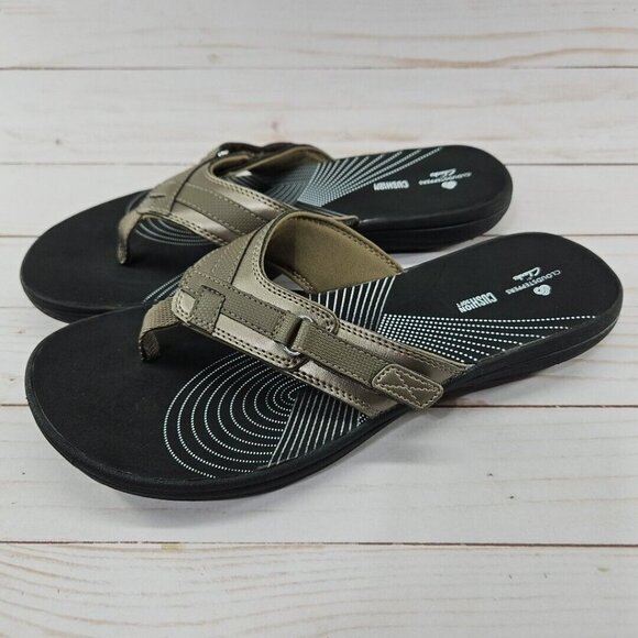 Cloud Steppers Clarks Womens 9M Pewter Breeze Sea Flip Flop Thong Sandals Shoes‎ - Picture 1 of 7